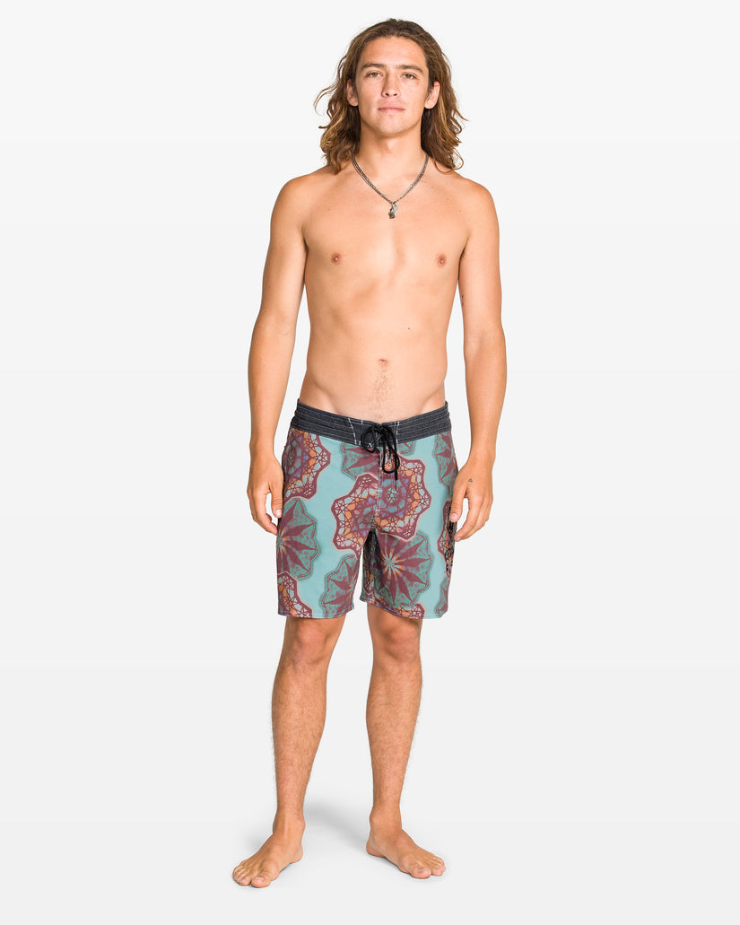 Boardshort Pcs Star Shields Stoney 18" - Black